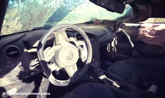 Amis entdecken McLaren in der Wüste
