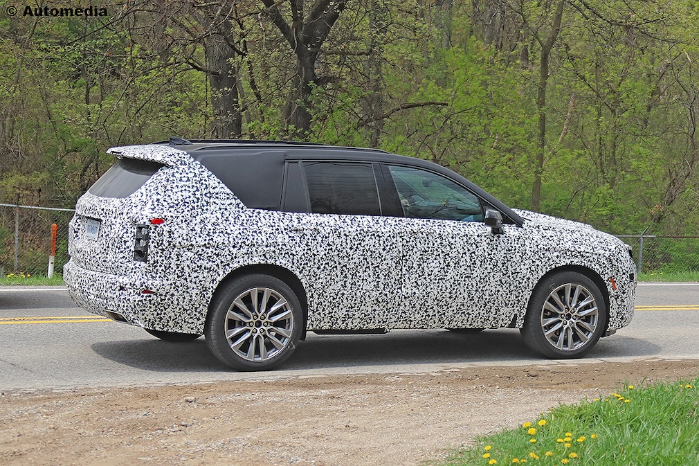 Erlkönig Cadillac XT6