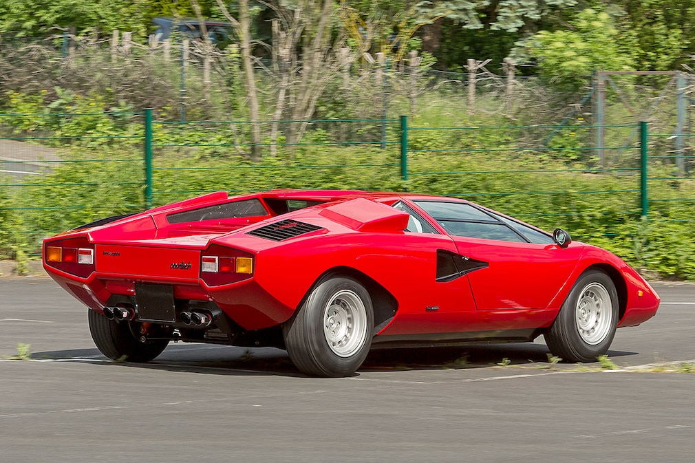 Lamborghini Countach LP400