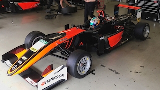 Formel 3: Flörsch testet