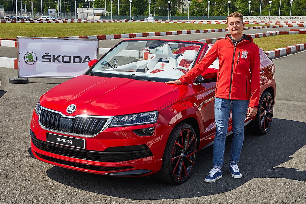 Skoda SUNROQ
