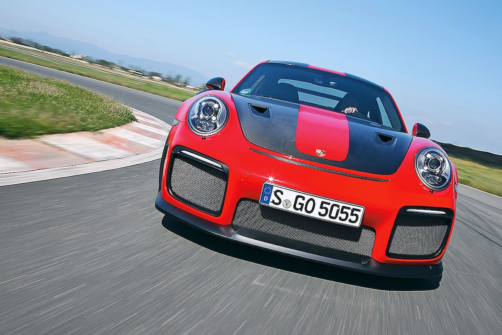 Porsche 911 GT2 RS