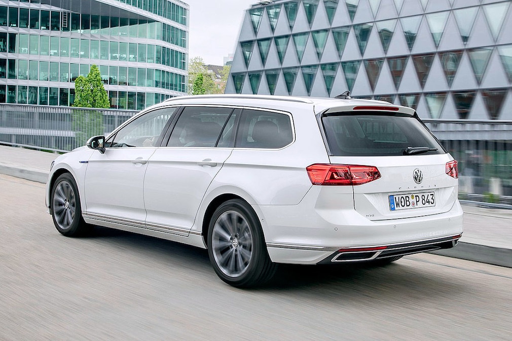VW Passat Variant GTE