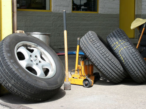Altreifenentsorgung: So werden Sie alte Reifen los - autobild.de