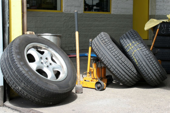 Altreifenentsorgung: So werden Sie alte Reifen los - AUTO BILD
