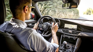 Alfa Romeo Giulia Quadrifoglio (2018): Abschied vom Handschalter