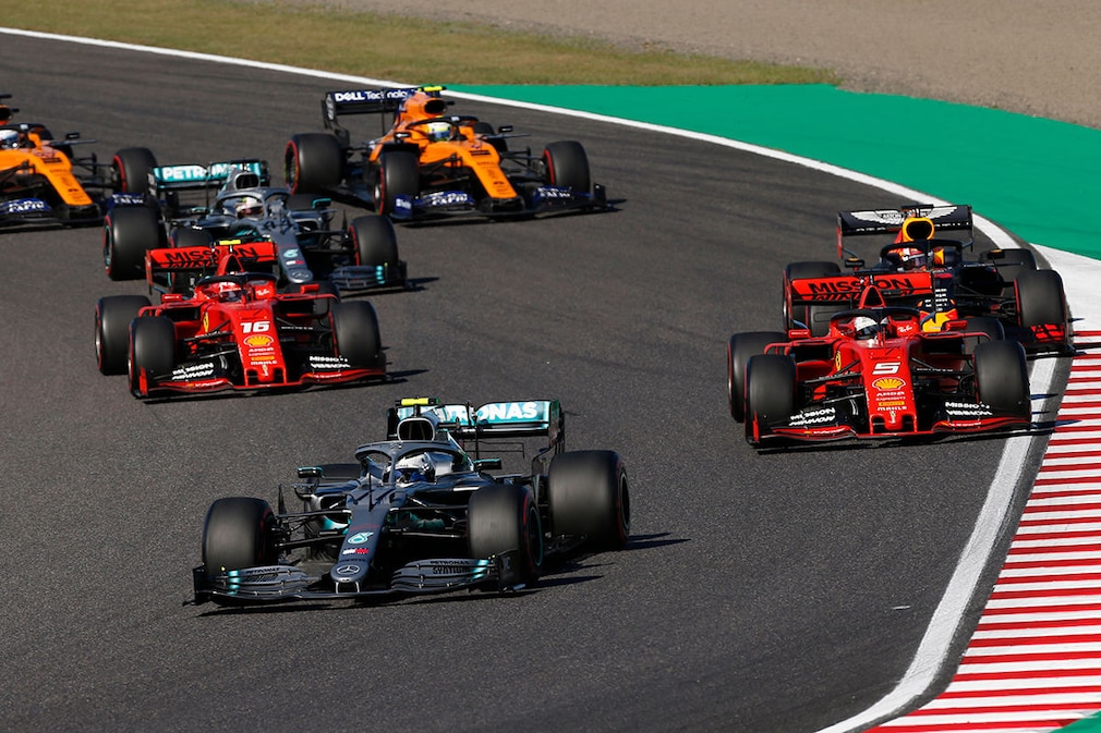 Formel 1: Vettels Fahrfehler in der Bildergalerie Formel 1: Vettels Fahrfehler in der Bildergalerie