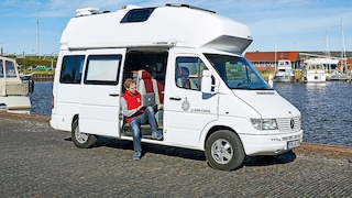 Mercedes Sprinter James Cook