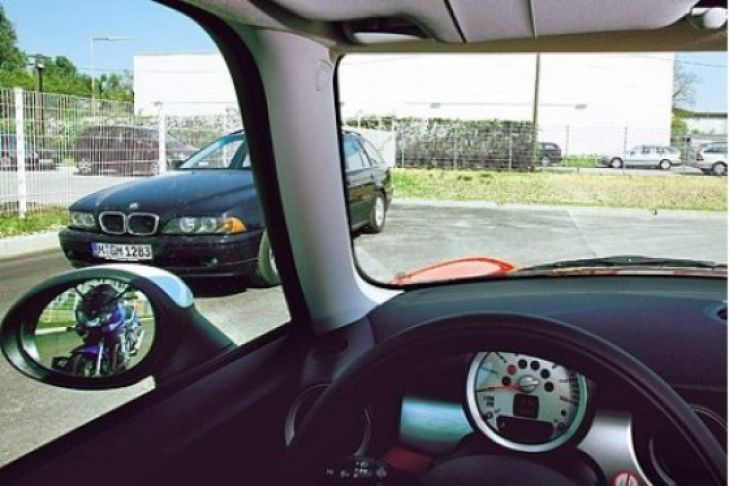 20 Autos im Rundumsicht-Test