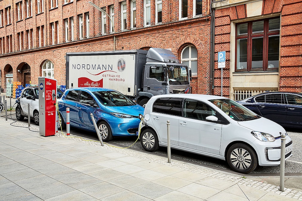 Smart EQ fortwo           Renault Zoe       VW e-UP