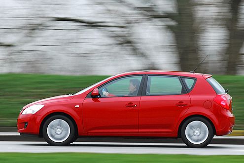 Kia cee'd: Sicherheit auf höchstem Kompaktklasse-Niveau.