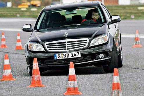 Gut abgestimmt: das Fahrwerk des C 220 CDI ist agil und komfortabel.