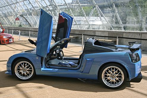 Es wird Sommer, Schatz: Die Autos flattern schon mit ihren Flügeln.