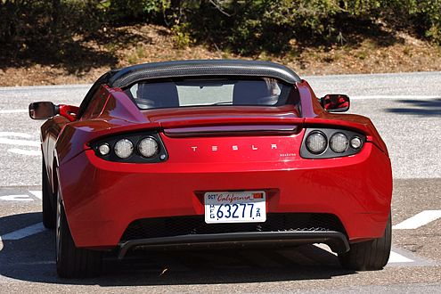 Im Heck kann's heiß werden: Dort sitzen die 6831 Lithium-Ionen-Akkus.