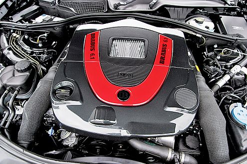 Triebwerk: Dank 6,1 Litern Hubraum leistet der Brabus-V8 satte 462 PS.