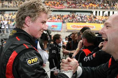 Nico Hülkenberg hat gut lachen: Der A1GP-Weltmeistertitel ist sicher.