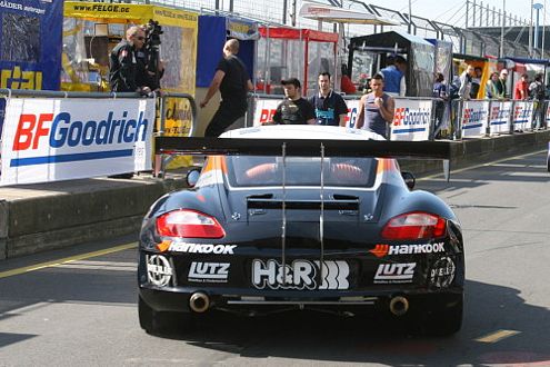 Die meisten der 190 Konkurrenten durften den Cayman nur von hinten bewundern.