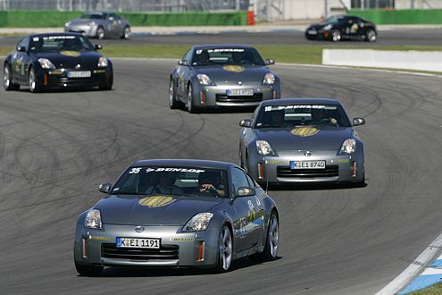 Verbissener Kampf um den Tagessieg: 14 Teams geben Gas.