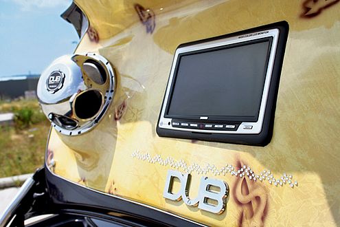 Audio-Visuelle Einbauten sind Pflichtprogramm beim DUB-Style.