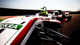 Formel 3: Günther gewinnt