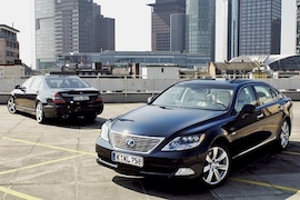 Lexus LS 600h L gegen Mercedes S 600