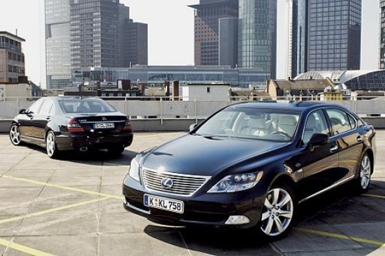 Lexus LS 600h L gegen Mercedes S 600