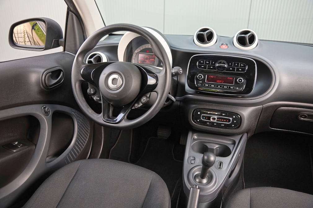 Smart Fortwo Coupé 1.0 Twinamic (Smart 453, 3. Generation)