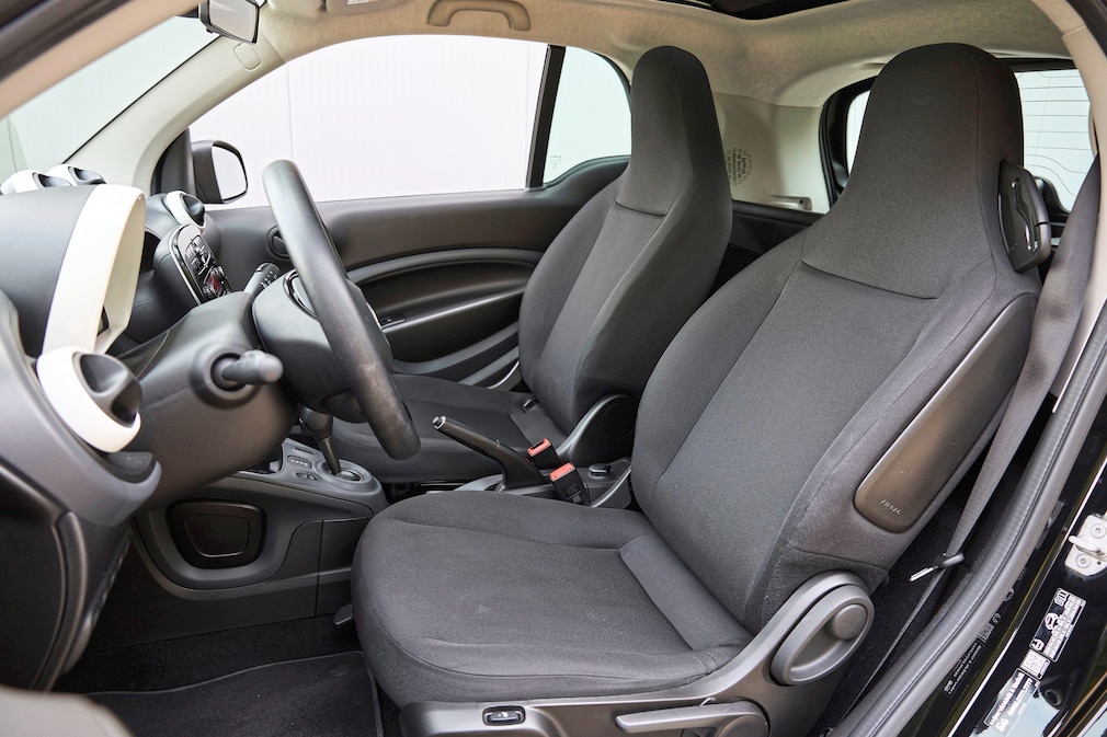 Smart Fortwo Coupé 1.0 Twinamic (Smart 453, 3. Generation)