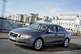 Volvo S80: neue Allradvarianten