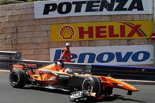 Adrian Sutil findet die Strecke gut, demolierte aber seinen Spyker.