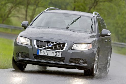 Die Fahrleistungen sind okay: 9,4 Sekunden bis 100, 210 km/h Spitze.
