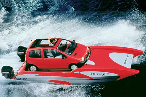 Das Rennboot: der Twingo-Marine mit 150 PS aus zwei Außenbordern.
