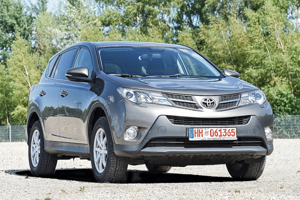 Toyota RAV4 IV