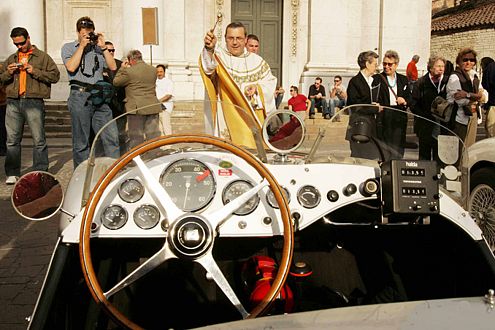 Mit göttlichem Beistand sollten die 1000 Meilen zu schaffen sein.