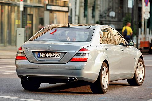 Der S 600 ist zierlicher, eleganter und weniger protzig als der Engländer.