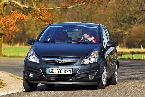 Der Corsa liegt auf Platz vier und damit vor dem Polo: Opel feiert.