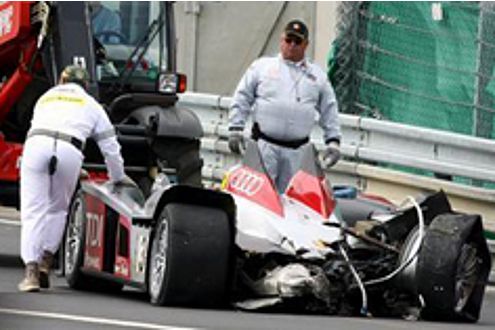 Das Ende des dritten Audi von Rockenfeller,Luhr und Premat.