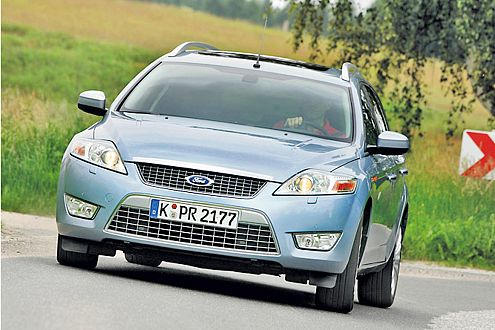 Angreifer aus Köln: Der Mondeo Tunier will die Mittelklasse aufmischen.