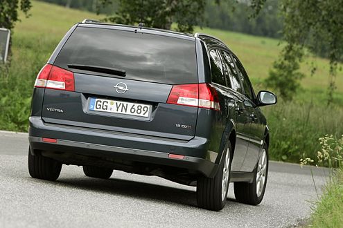 Gut für die Langstrecke: Der Vectra überzeugt  mit Federungskomfort.