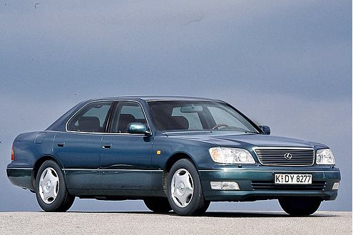 Traumschiff à la Japan: Der Lexus LS 400 bereitet kaum Ärger.