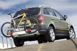 Opel Antara mit Fahrradträger