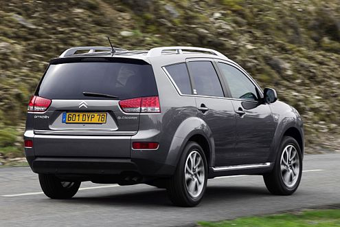 Fürs anspruchsvolle Gelände: Allrad und Sperrdifferenzial sind Serie.