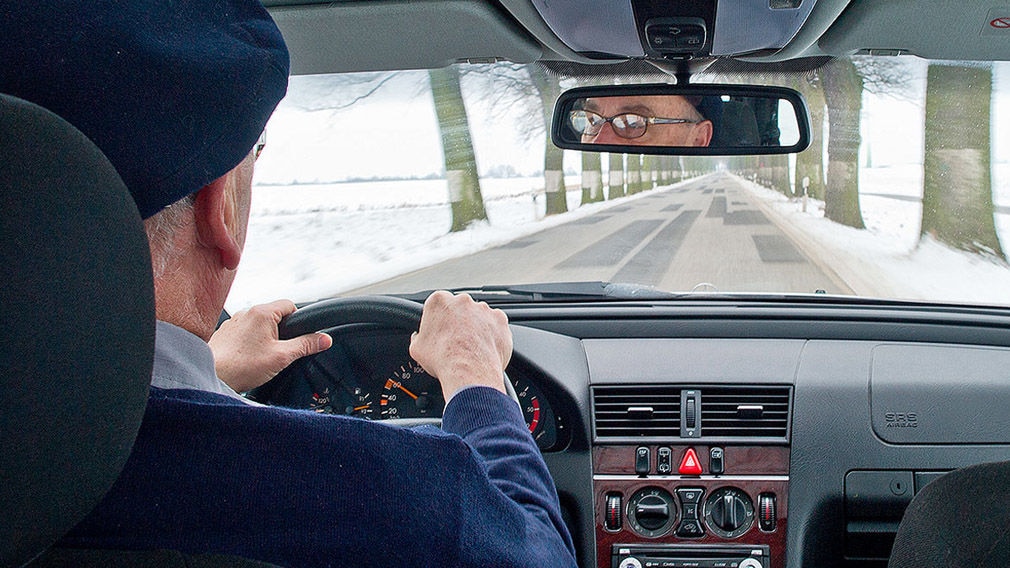 Seniorenzuschlag bei Kfz-Versicherungen Seniorenzuschlag bei Kfz-Versicherungen