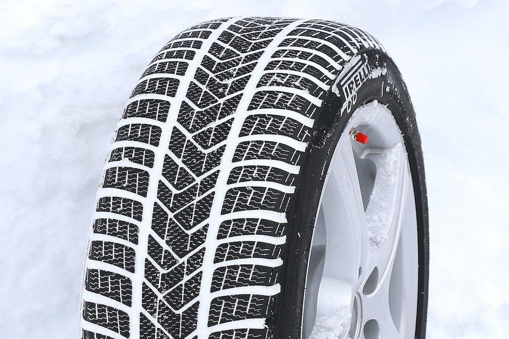 Winterreifen-Test: 245/45 R 18