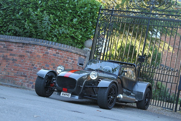 Mitsuoka Rockstar der Retro-Roadster