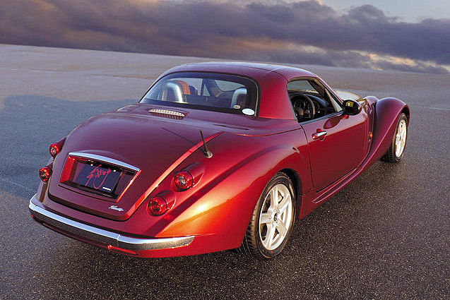 Mitsuoka baut einen Rockstar