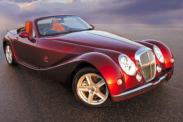Mitsuoka baut einen Rockstar
