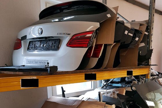 Verbrecher-Clan schlachtete Luxusautos aus