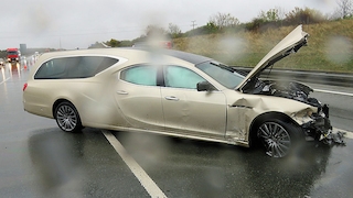 Maserati-Leichenwagen: Unfall auf der A9