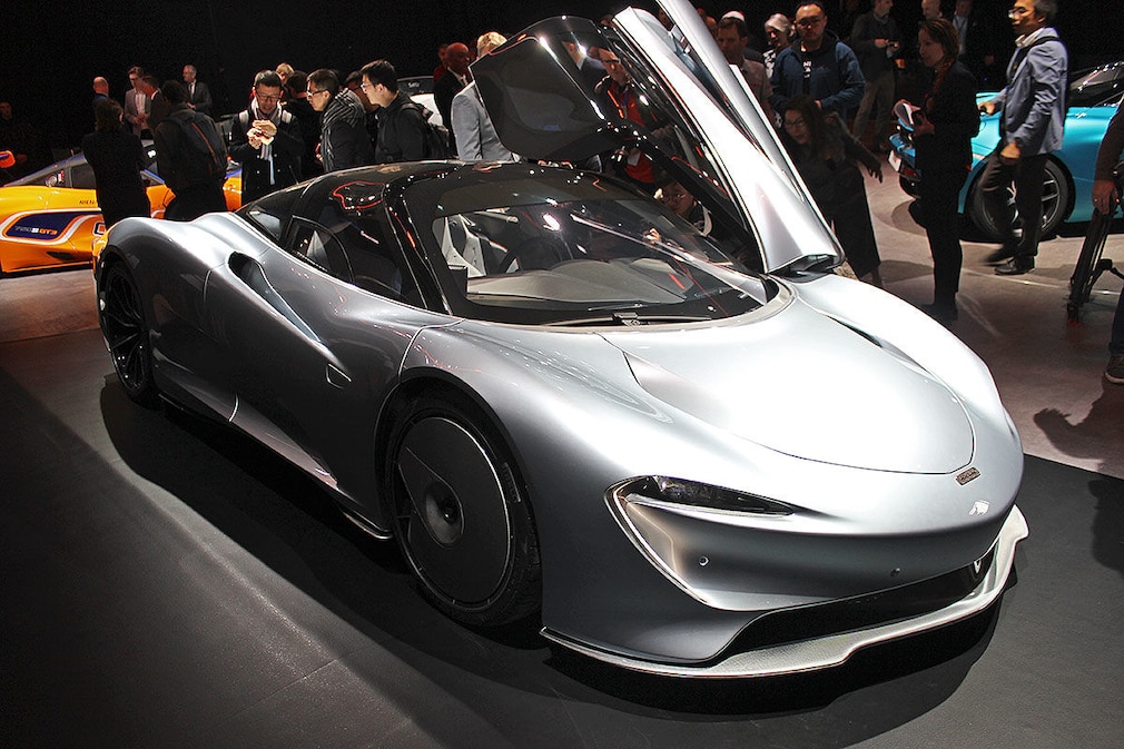 McLaren Speedtail (2018) McLaren Speedtail (2018)